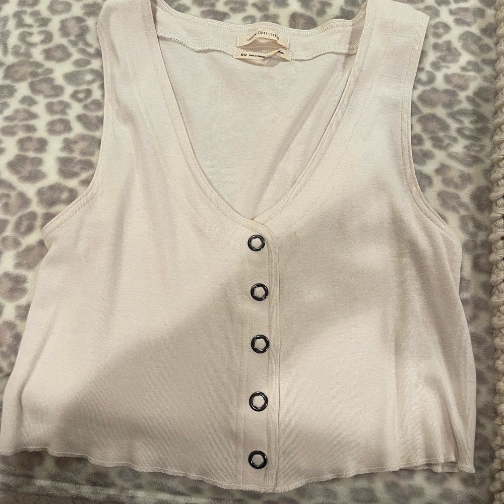 Cute cropped top! Never been worn